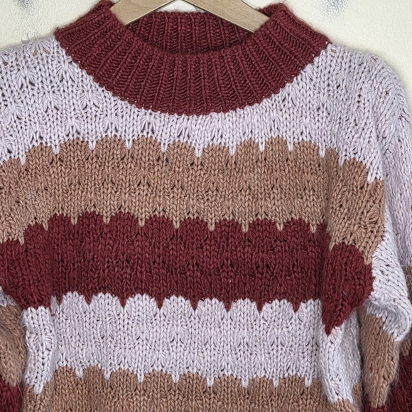 Altar'd State | Fuzzy Chunky Knit Mockneck Cropped Sweater Size Small - Picture 2 of 6